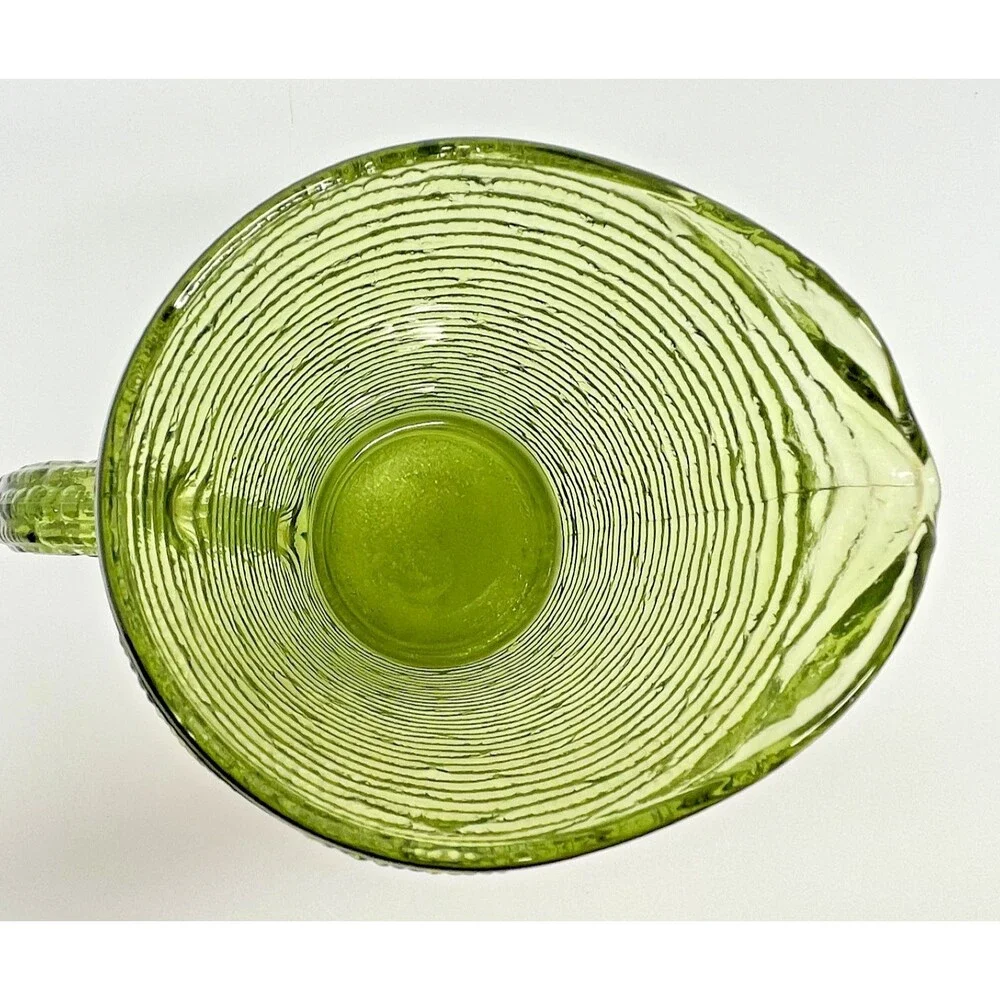 Vintage Anchor Hocking Soreno Avocado 6.5